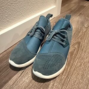 Nike LunarCharge
Iced Jade (Women's)